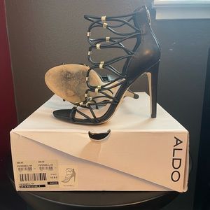 Strappy Black Aldo Heels “Perterbell”